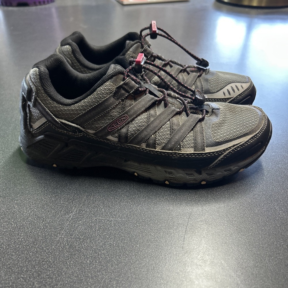 KEEN Versatrail Women's Low‎ Hiking Trail Shoes Size 7.5 Black Gray Purple